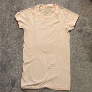 Lululemon workout t-shirt, pink, size 6